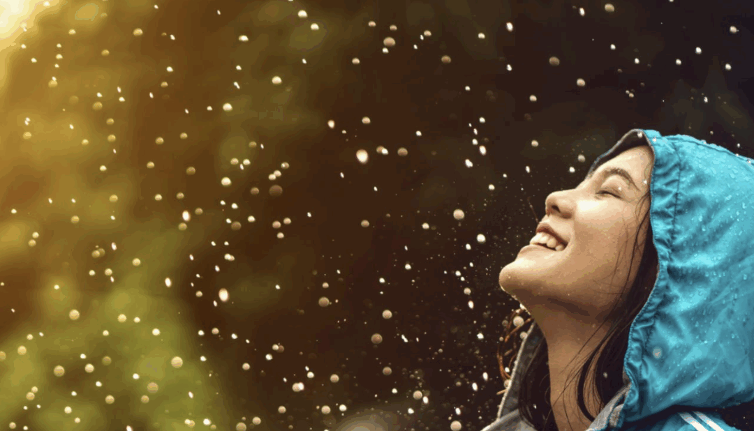 Aprender a bailar bajo la lluvia: cómo la Terapia de Aceptación y Compromiso puede ayudarte a vivir con más calma